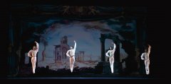 Гран-па из балета &laquo;Раймонда&raquo;.Постановка Мариуса Петипа в редакции Венсана Шайе